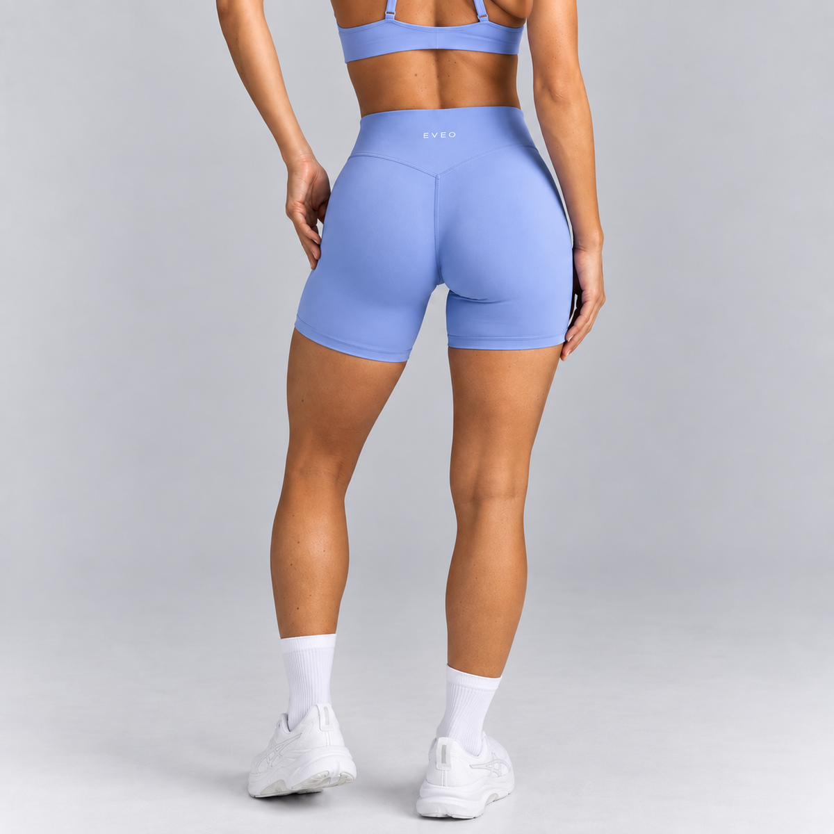 SculptForm™ Active Shorts 6" – Klares Blau