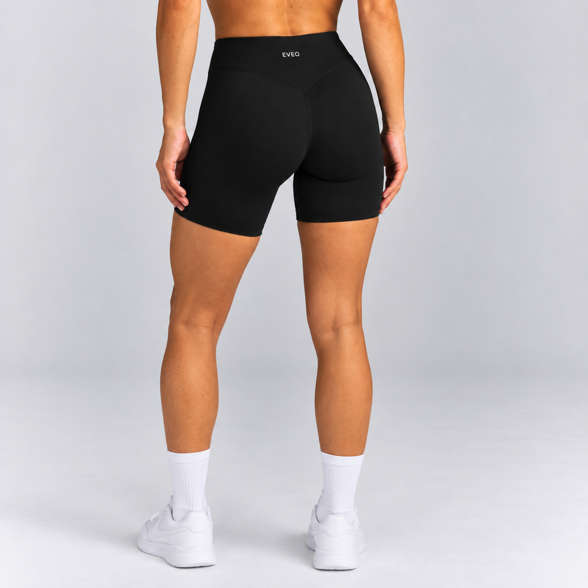 SculptForm™ Active-Shorts 6" – Grün